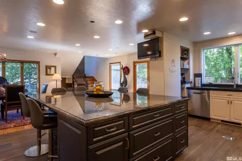 3222 Susileen Dr, Reno, NV 89509 photo 6