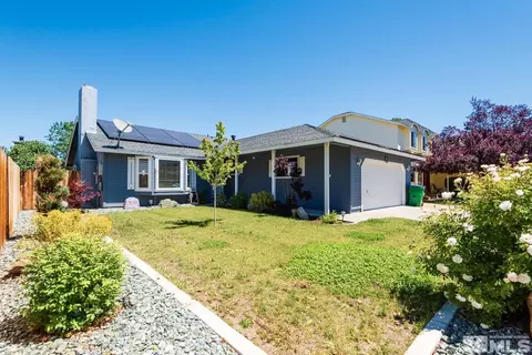 1646 Panaca Dr, Carson City, NV 89701
