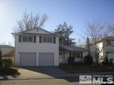 650 Autumn Hills Dr, Reno, NV 89502
