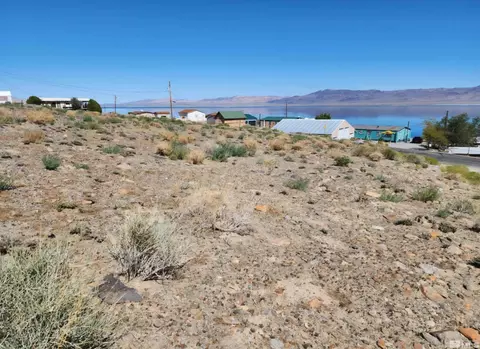 271 Summitview Dr, Walker Lake, NV 89415