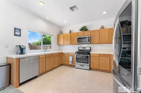 3380 Modena Dr, Sparks, NV 89434 photo 9