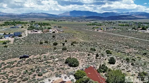 1475 Via Maxmillian, Gardnerville, NV 89410