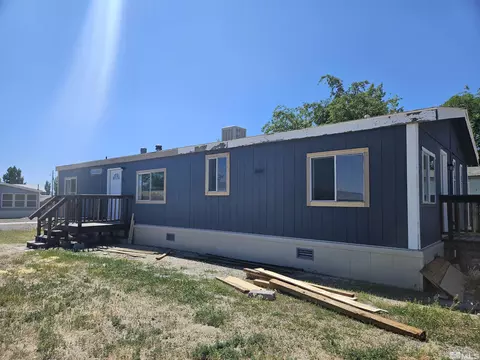 320 Bastian Rd, Battle Mountain, NV 89820