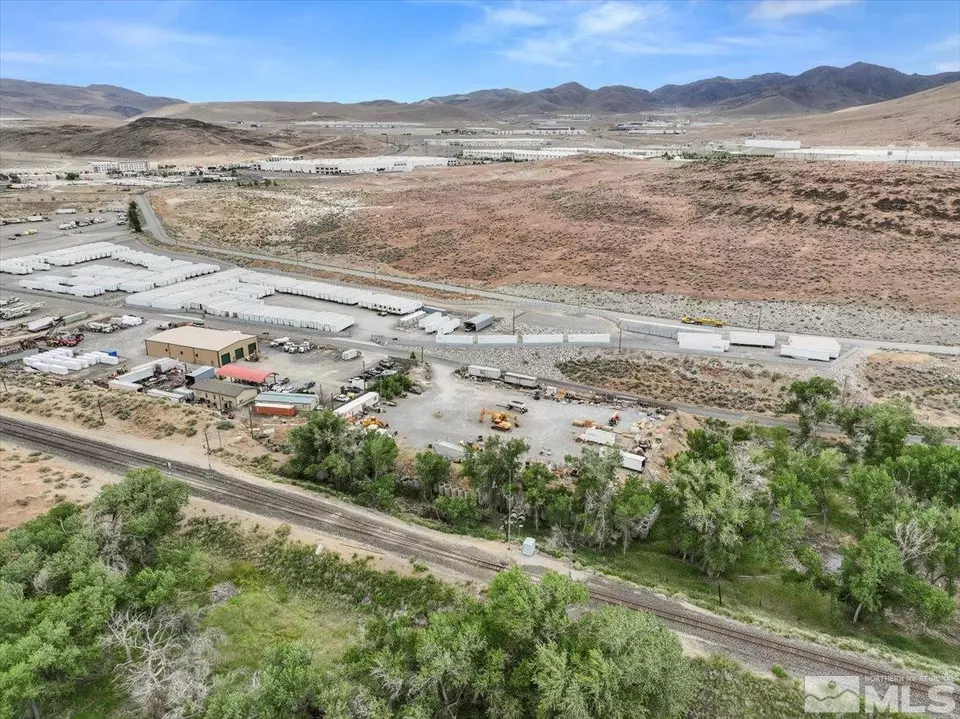  201 London Dr, Sparks, NV 89436 photo 3
