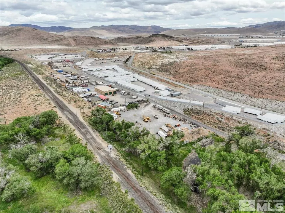  201 London Dr, Sparks, NV 89436 photo 4