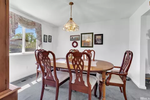 620 Nancy Cir, Reno, NV 89503 photo 7