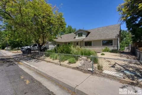 1005 Autumn Hills Dr, Reno, NV 89511