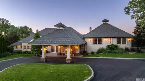 10800 Shay Ln, Reno, NV 89511