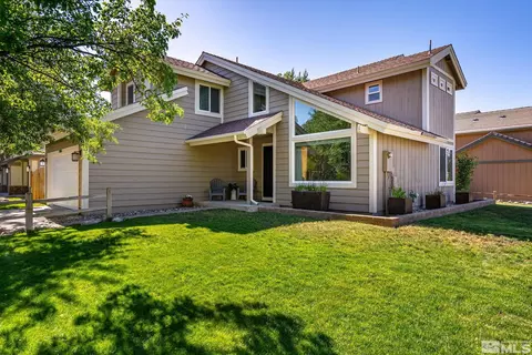 3985 Willowsprings Dr, Reno, NV 89519 photo 2