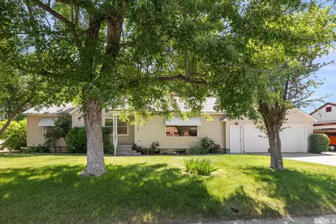 1180 Charles Dr, Reno, NV 89509