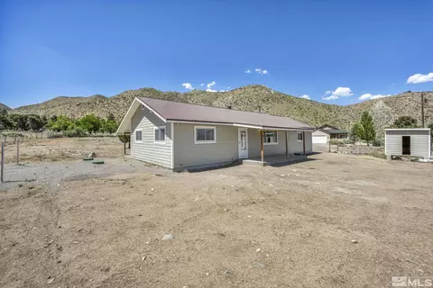 65 Western Dr, Coleville, CA 96107