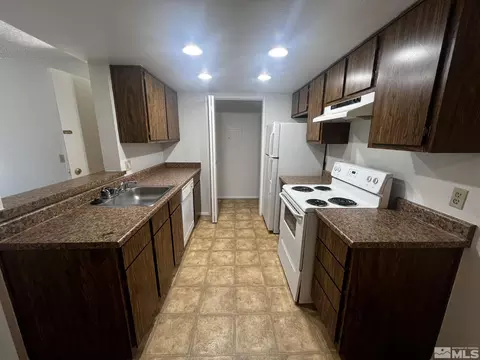 7680 Bluestone #387, Reno, NV 89511