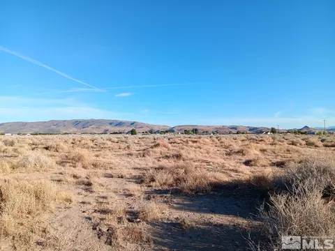 3095 E 9th St, Silver Springs, NV 89429