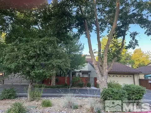 330 E Riverview Cir, Reno, NV 89509 photo 2