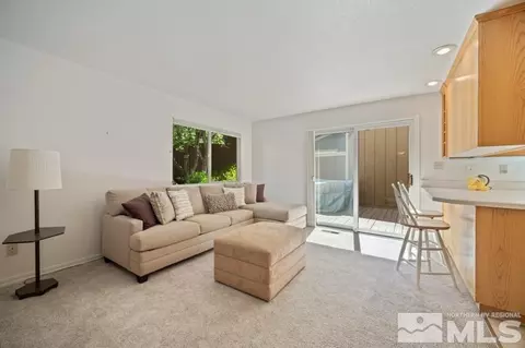 330 E Riverview Cir, Reno, NV 89509 photo 7