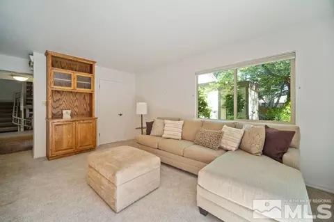 330 E Riverview Cir, Reno, NV 89509 photo 9