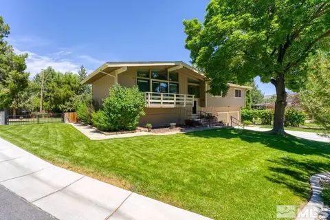 12060 Mahogany Cir, Reno, NV 89511