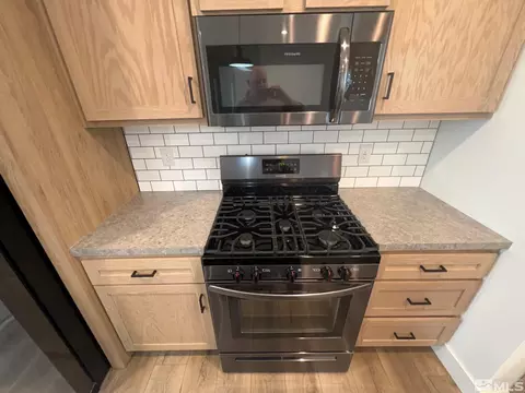252 E 9th St, Sun Valley, NV 89433 photo 7