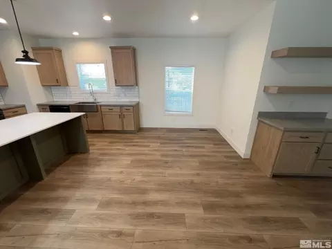 252 E 9th St, Sun Valley, NV 89433 photo 9