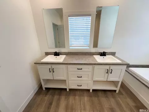 252 E 9th St, Sun Valley, NV 89433 photo 13