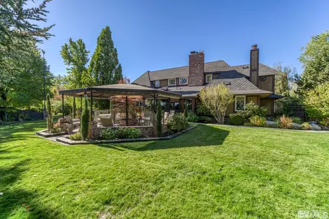 220 Moore Ln, Reno, NV 89509