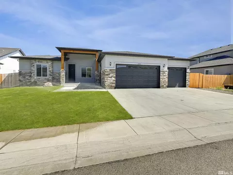 5355 Marla Dr, Winnemucca, NV 89445