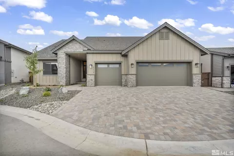 3234 Red Leaf Ct, Carson City, NV 89703