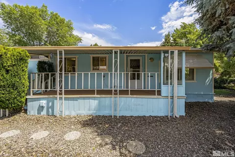 1383 Queens Ct, Gardnerville, NV 89410