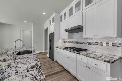 247 Commodore Dr, Verdi, NV 89439 photo 8
