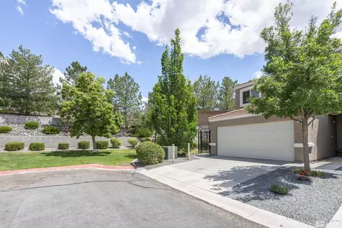 5625 Vista Luna Dr #101, Sparks, NV 89436