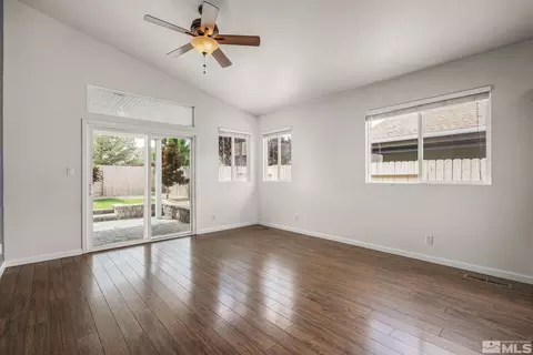 10147 Cascade Falls Dr, Reno, NV 89521 photo 12