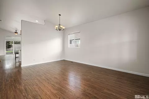 10147 Cascade Falls Dr, Reno, NV 89521 photo 4