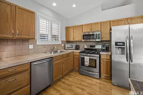 10131 Cascade Falls Dr, Reno, NV 89521 photo 10