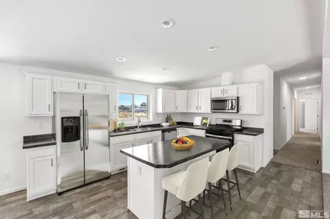 7540 Remington Rd, Silver Springs, NV 89429