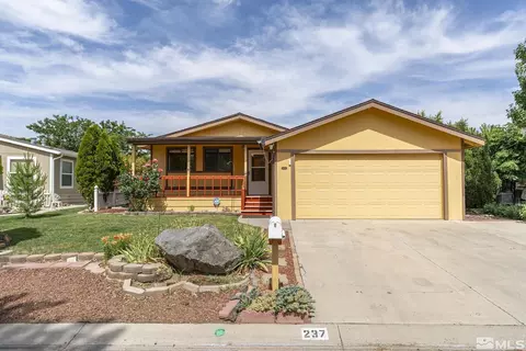 237 Rue De Ln, Sparks, NV 89434