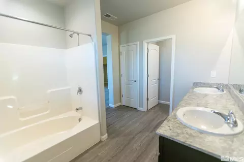 206 Hazelnut Ct, Fernley, NV 89408 photo 18