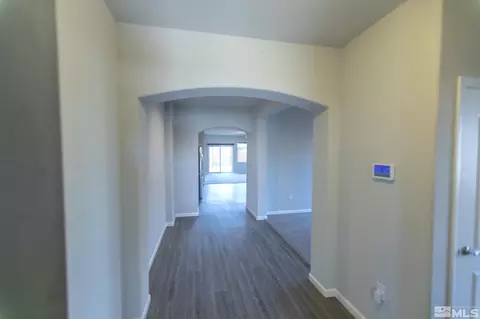 206 Hazelnut Ct, Fernley, NV 89408 photo 4