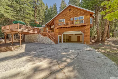 636 W Mountain Ridge Rd, Lake Almanor, CA 96137