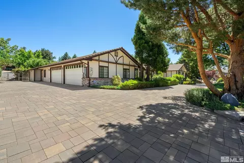 15 Pecetti Cir, Reno, NV 89511