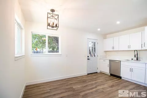 319 E Long St, Carson City, NV 89706 photo 4