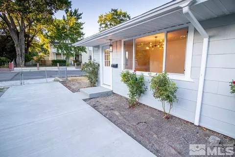 319 E Long St, Carson City, NV 89706 photo 20