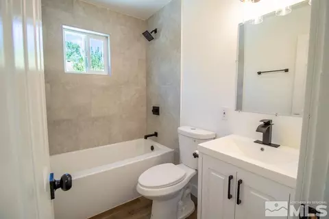 319 E Long St, Carson City, NV 89706 photo 12