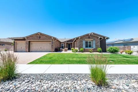 9825 Gainsborough Ln, Reno, NV 89521