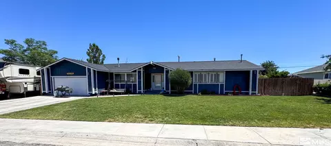 124 Armory Rd, Hawthorne, NV 89415