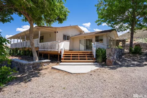 100 Hoye Canyon Rd, Wellington, NV 89444