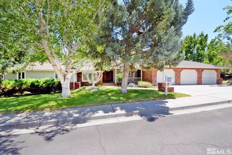2215 Longwood Dr, Reno, NV 89509