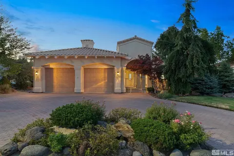 2327 Manzanita Ln, Reno, NV 89509