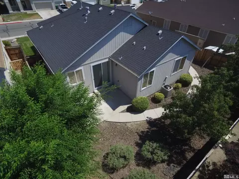 1431 Shadow Ln, Fernley, NV 89408 photo 2