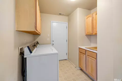 6070 Eagle Meadows Ct, Reno, NV 89519 photo 15