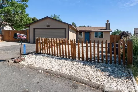 14035 Feldspar Ct, Reno, NV 89521